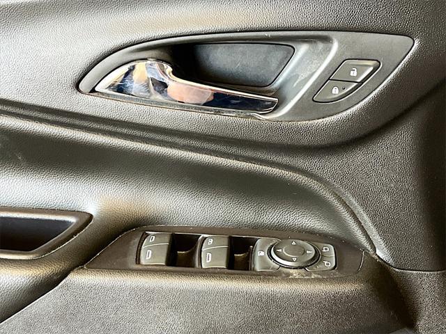 used 2019 Chevrolet Equinox car, priced at $18,400