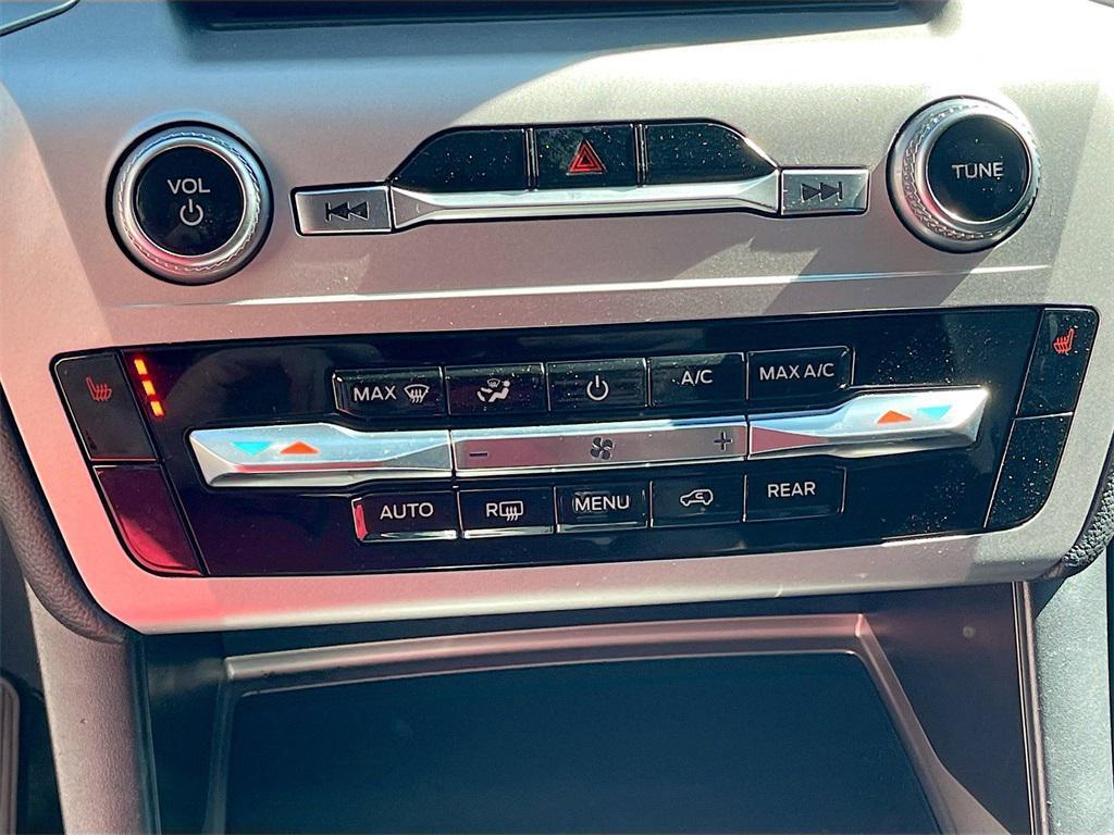 used 2022 Ford Explorer car, priced at $27,000