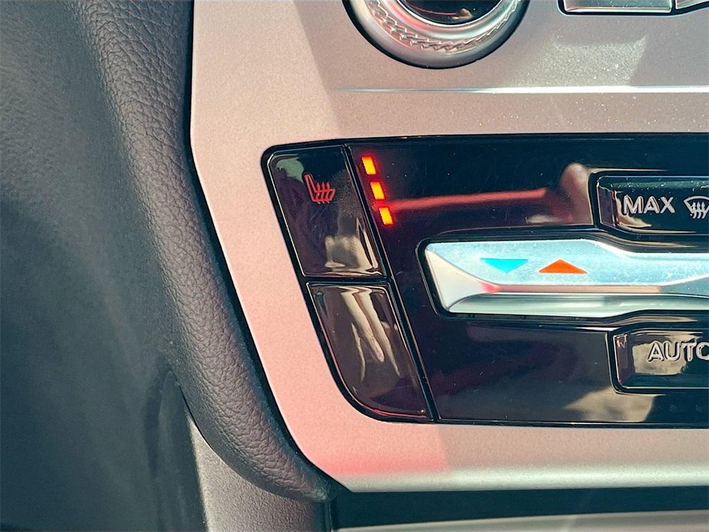 used 2022 Ford Explorer car, priced at $27,000