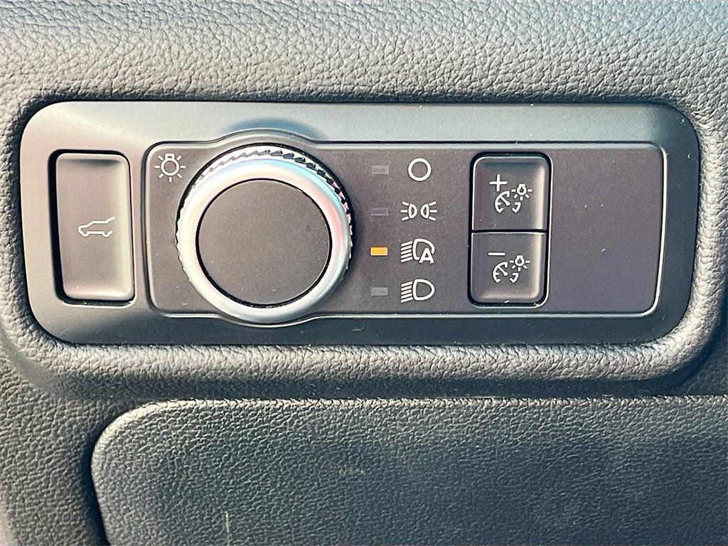 used 2022 Ford Explorer car, priced at $27,000