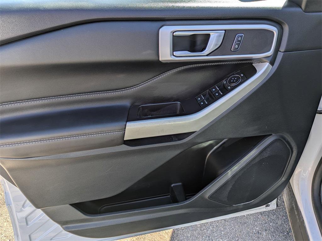 used 2022 Ford Explorer car, priced at $27,400