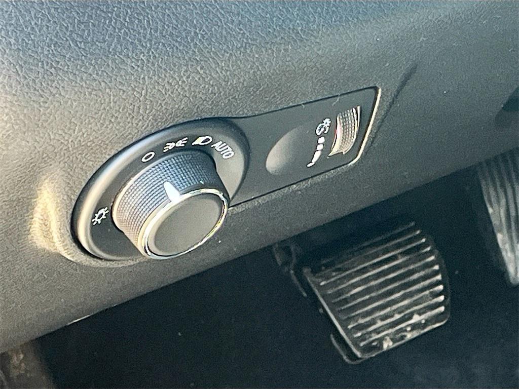 used 2024 Jeep Compass car, priced at $20,000
