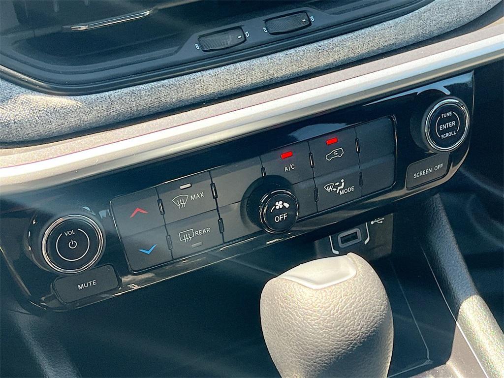 used 2024 Jeep Compass car, priced at $20,000