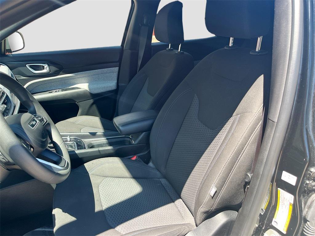 used 2024 Jeep Compass car, priced at $20,000