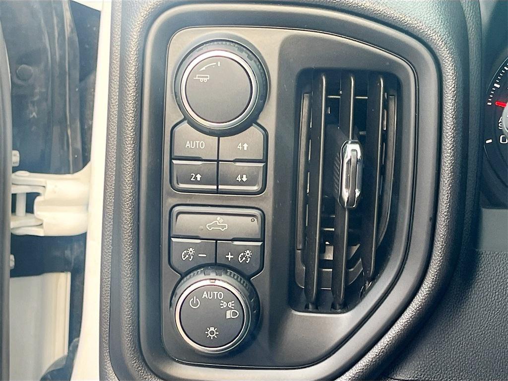 used 2025 Chevrolet Silverado 1500 car, priced at $39,600