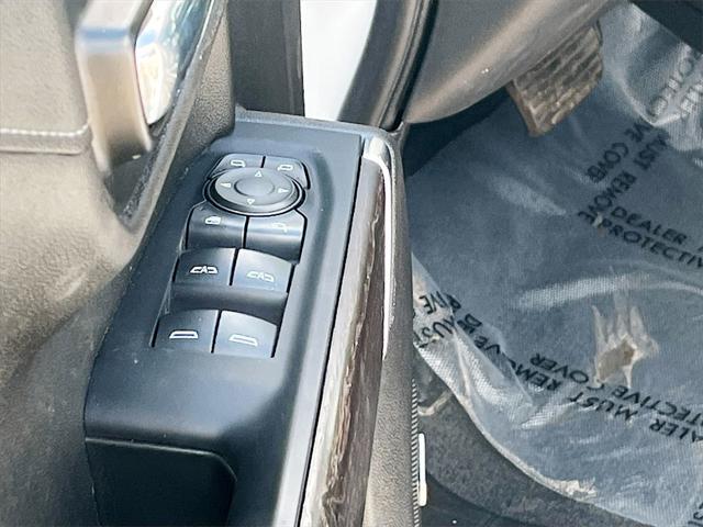 used 2022 GMC Sierra 1500 car, priced at $40,600