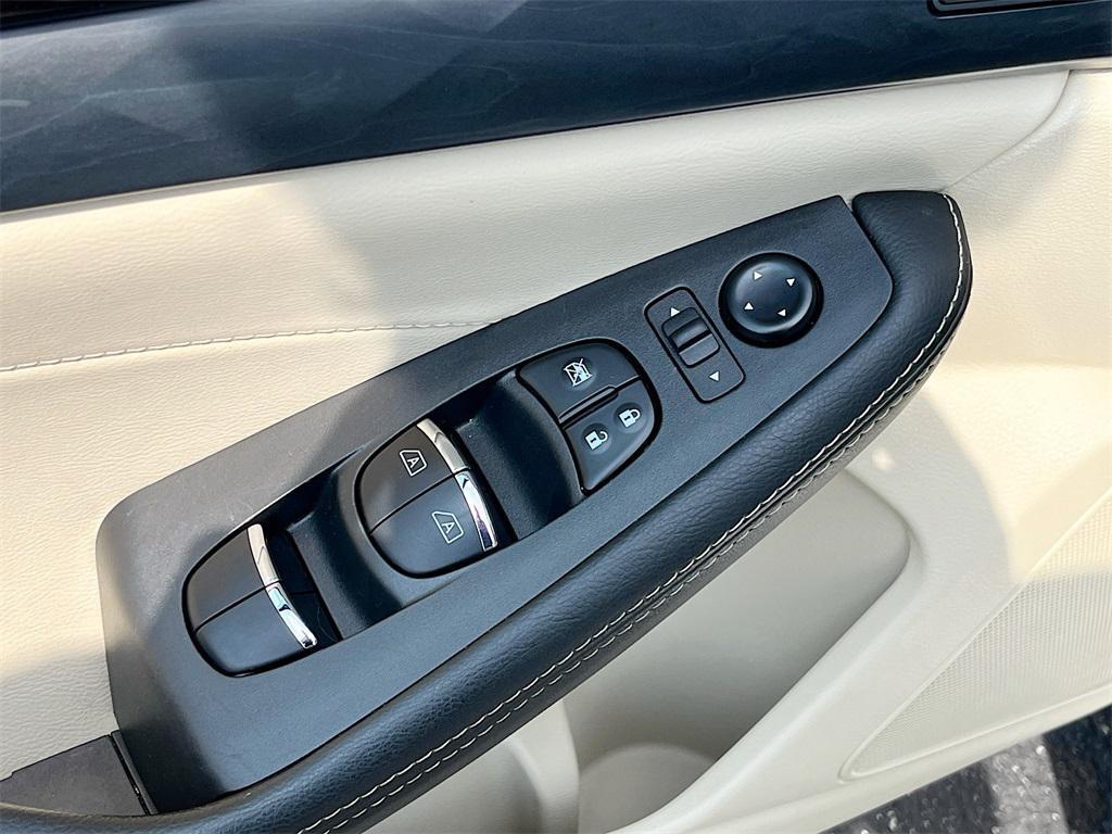 used 2023 Nissan Maxima car, priced at $28,000