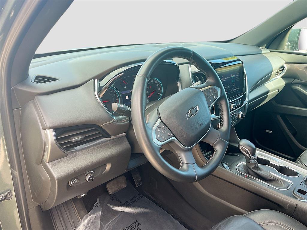 used 2023 Chevrolet Traverse car, priced at $30,000