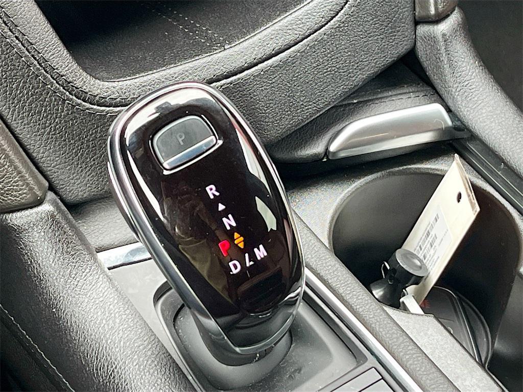 used 2023 Cadillac XT5 car, priced at $33,200