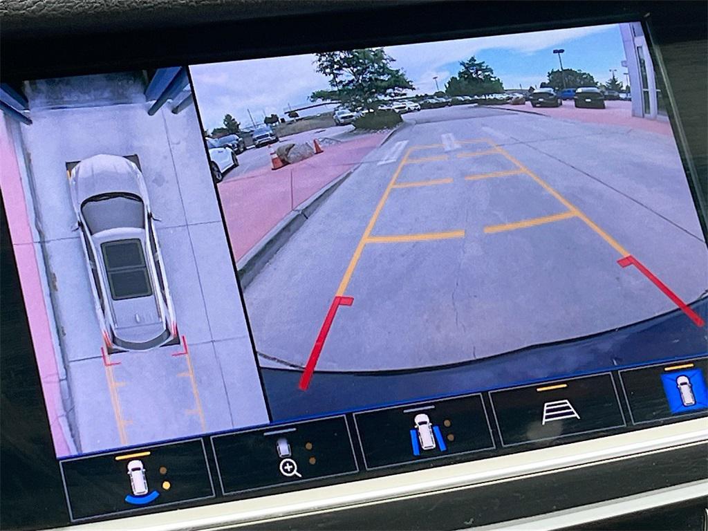 used 2023 Cadillac XT5 car, priced at $33,200