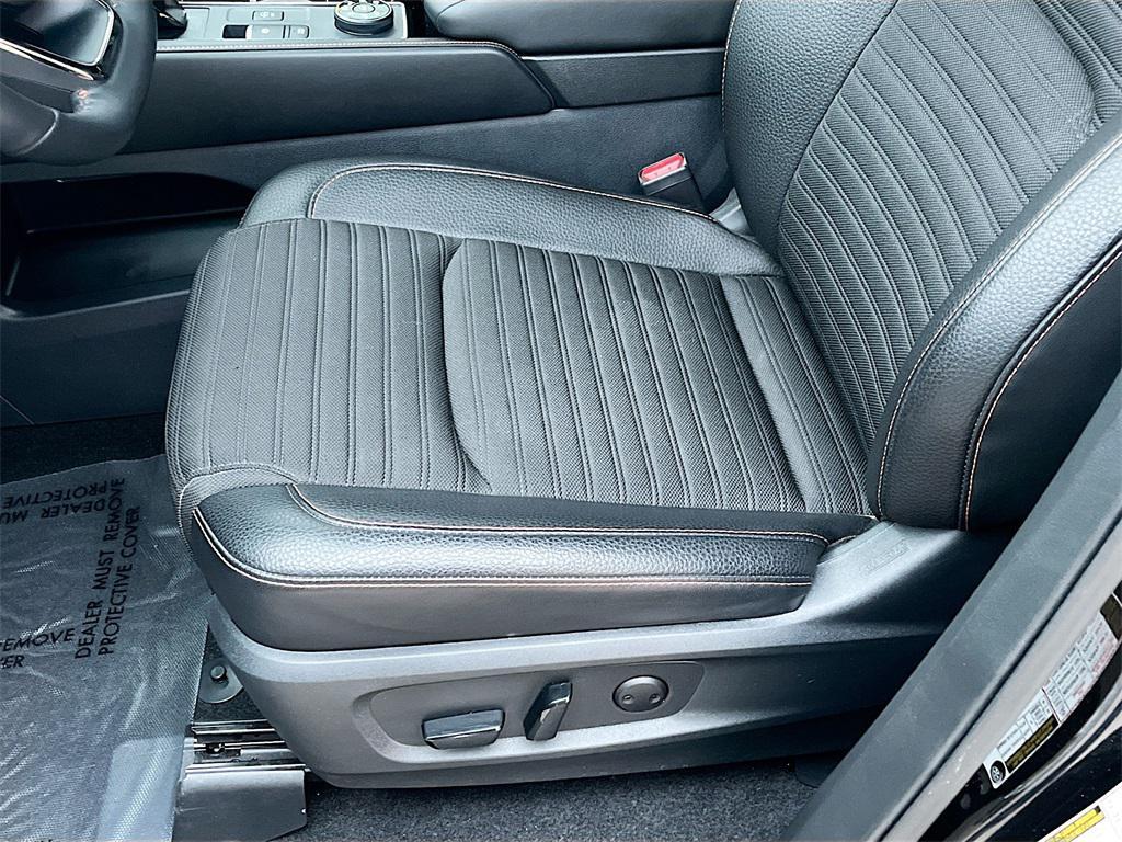 used 2024 Nissan Pathfinder car, priced at $33,400
