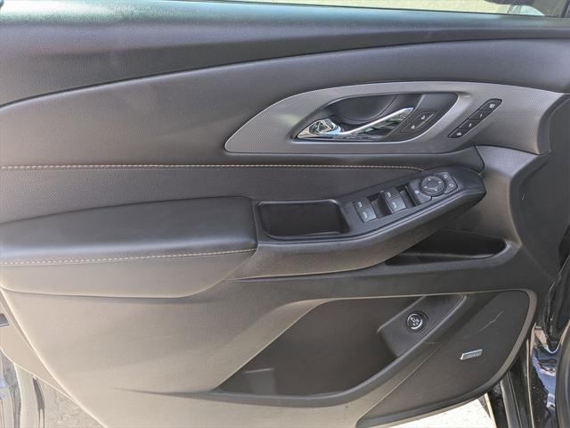 used 2021 Chevrolet Traverse car, priced at $27,800