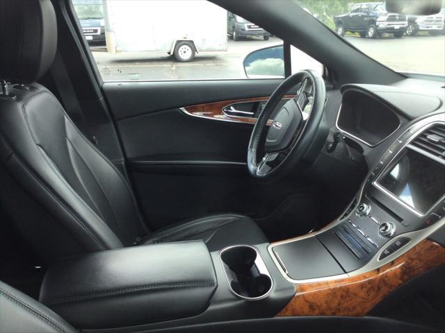 used 2020 Lincoln Nautilus car, priced at $26,990