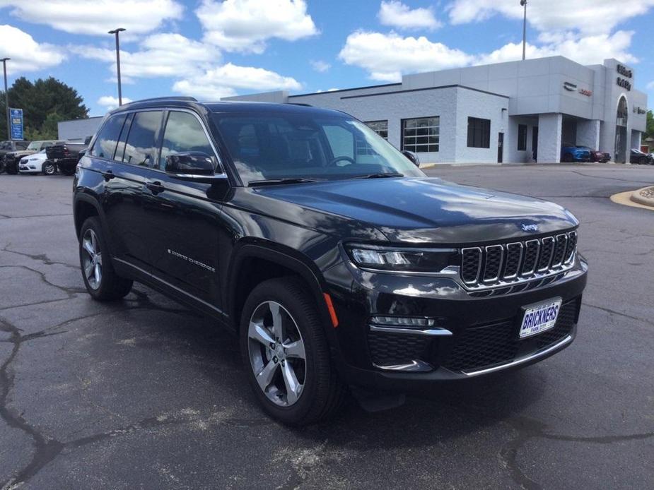 used 2022 Jeep Grand Cherokee car, priced at $42,790