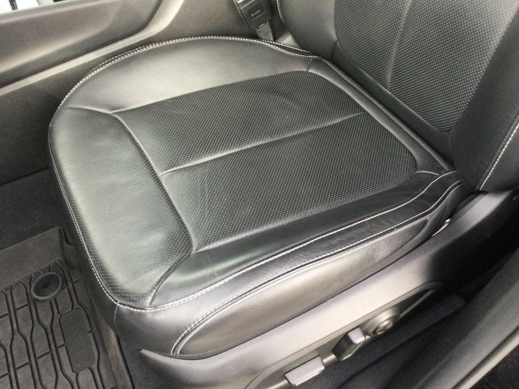 used 2023 Jeep Grand Cherokee car, priced at $40,590