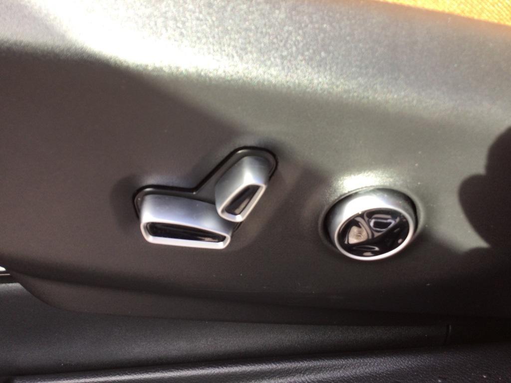 new 2026 Chrysler Pacifica car, priced at $55,952