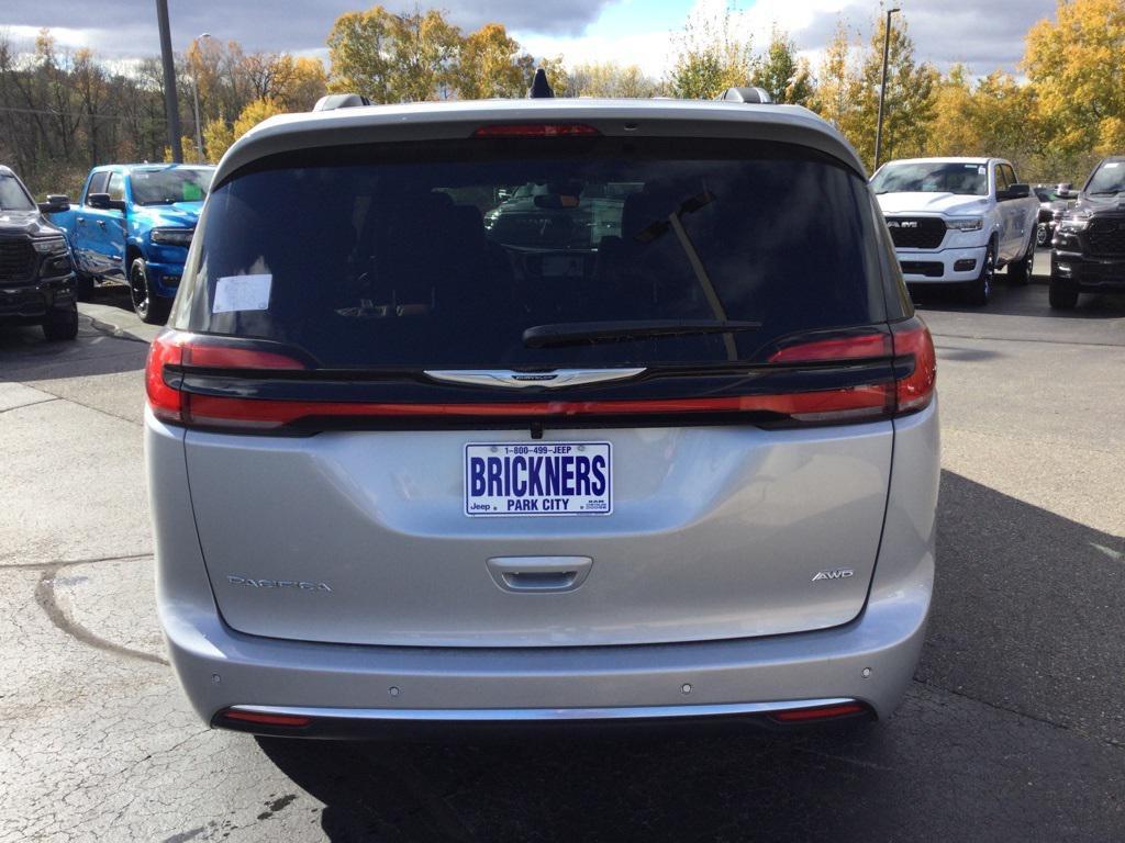 new 2026 Chrysler Pacifica car, priced at $55,952
