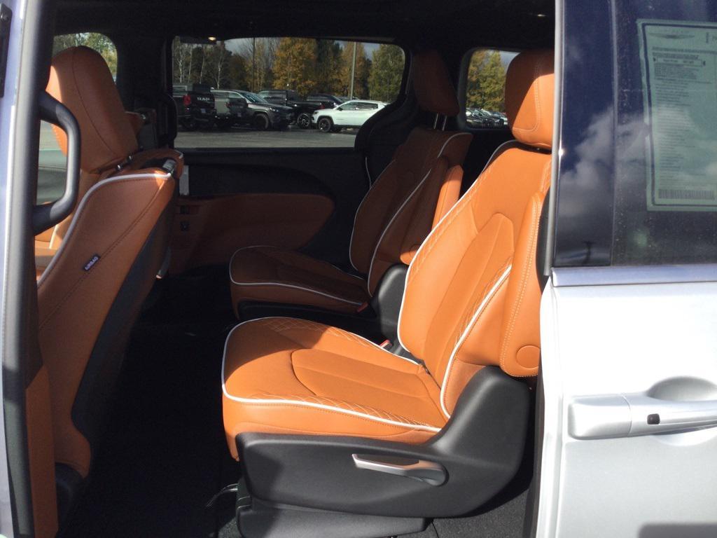 new 2026 Chrysler Pacifica car, priced at $55,952