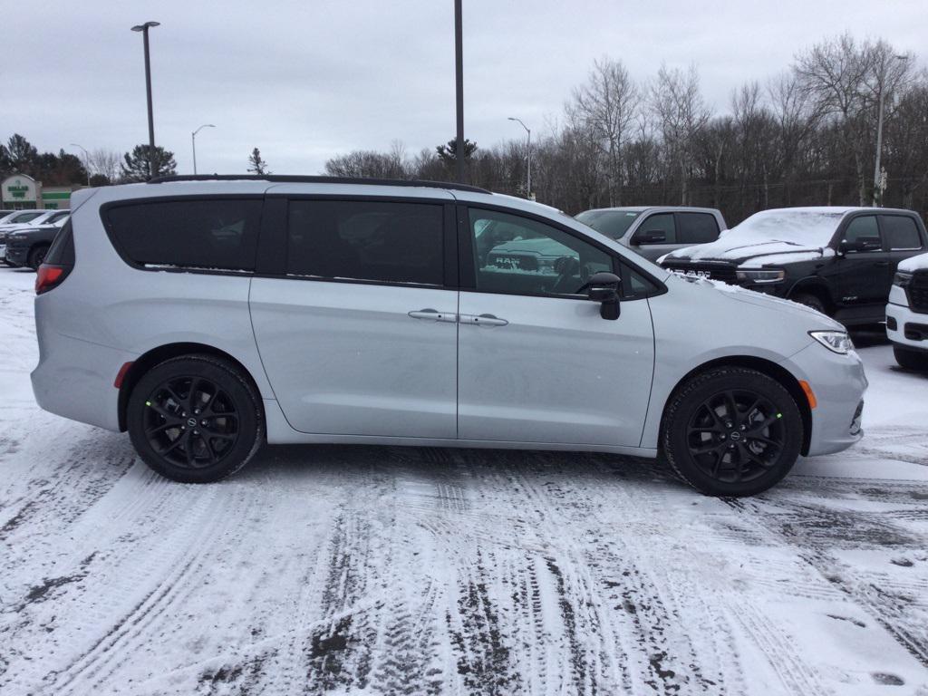 new 2026 Chrysler Pacifica car, priced at $50,570
