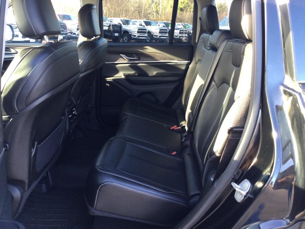 used 2023 Jeep Grand Cherokee car, priced at $28,590