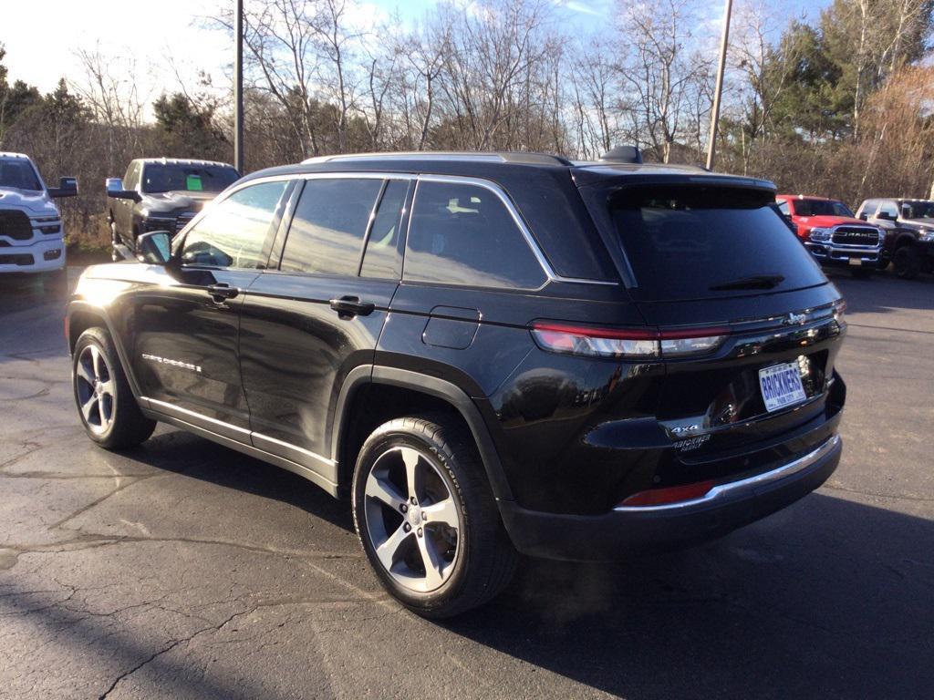 used 2023 Jeep Grand Cherokee car, priced at $28,590