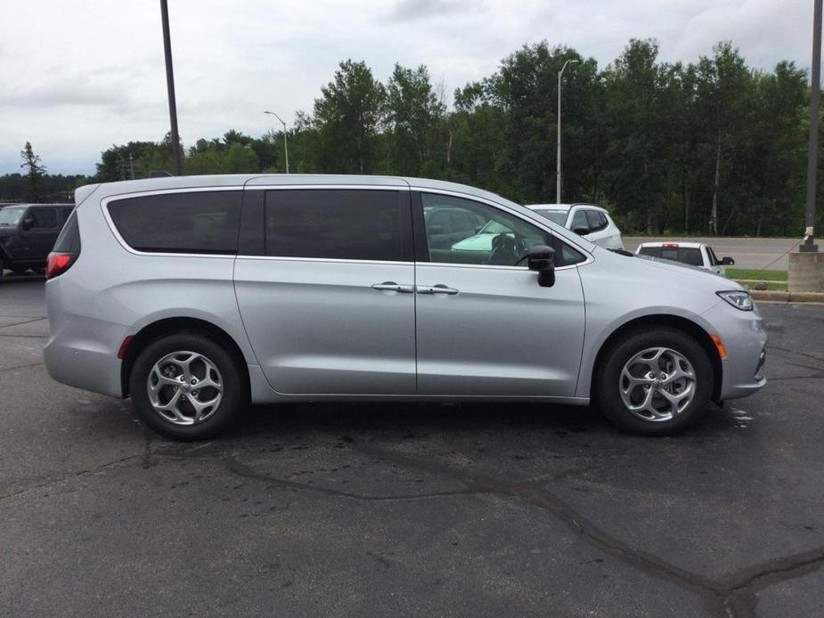 new 2024 Chrysler Pacifica car, priced at $55,505