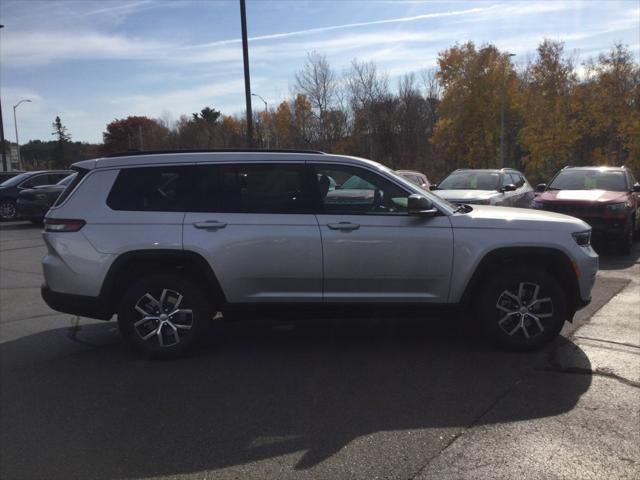 new 2025 Jeep Grand Cherokee L car, priced at $48,290