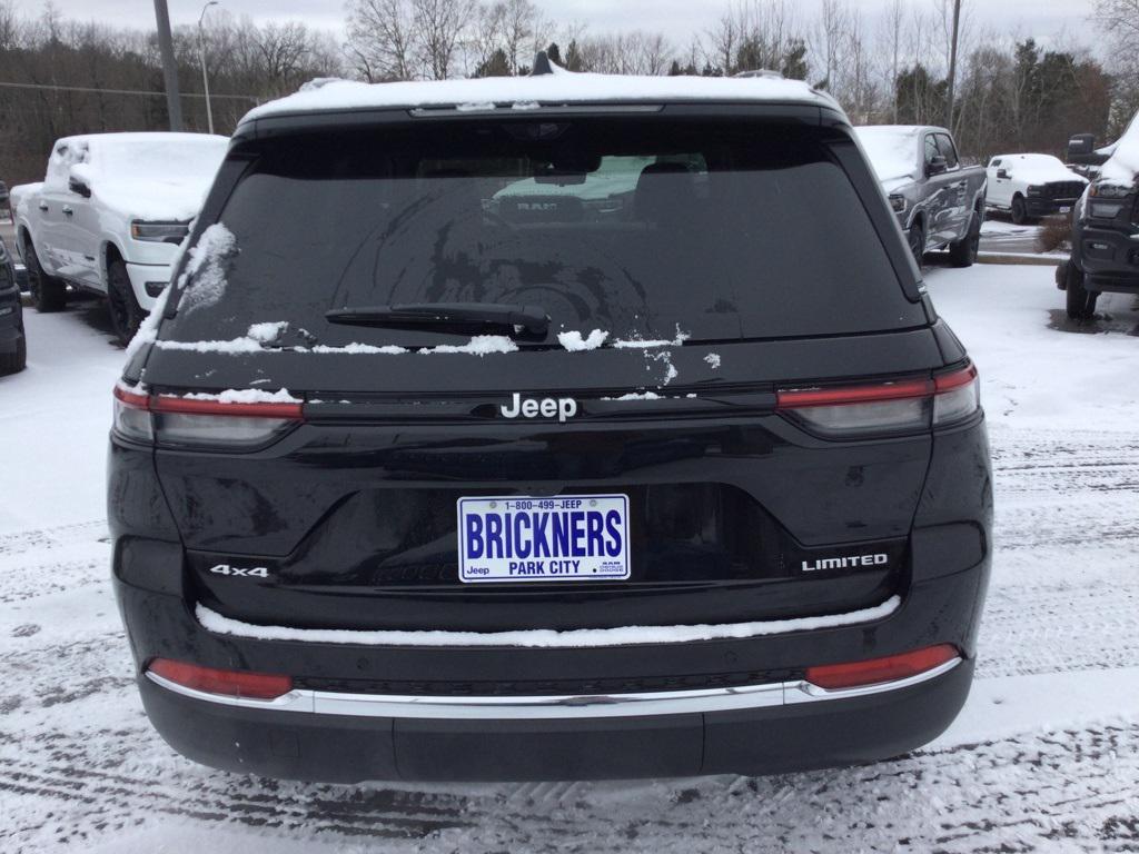 new 2025 Jeep Grand Cherokee car, priced at $51,180
