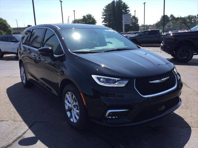 new 2025 Chrysler Pacifica car, priced at $47,996