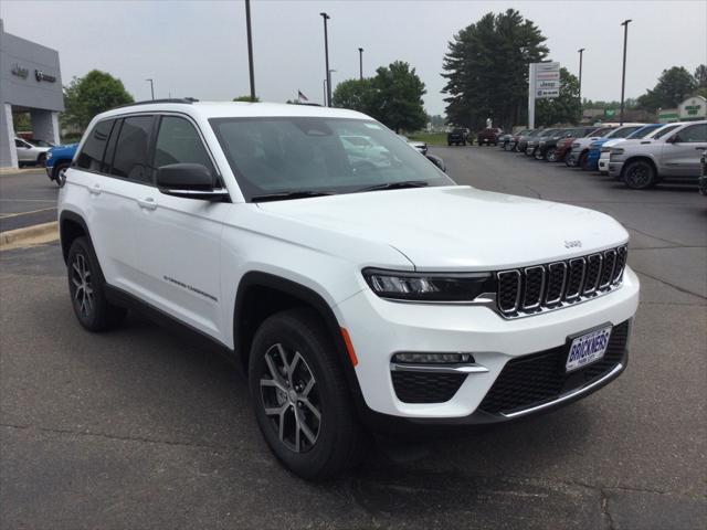 new 2025 Jeep Grand Cherokee car, priced at $43,695