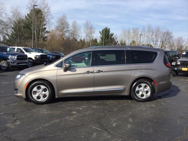 used 2017 Chrysler Pacifica car, priced at $15,500