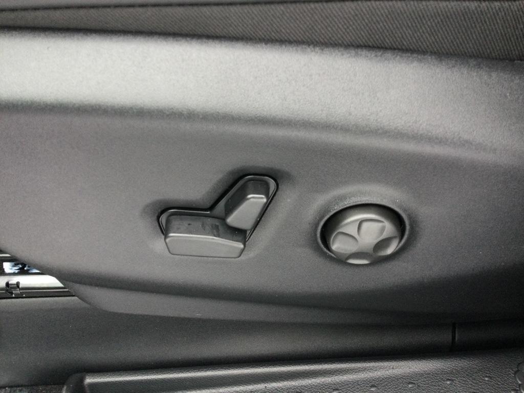 new 2026 Chrysler Pacifica car, priced at $53,520