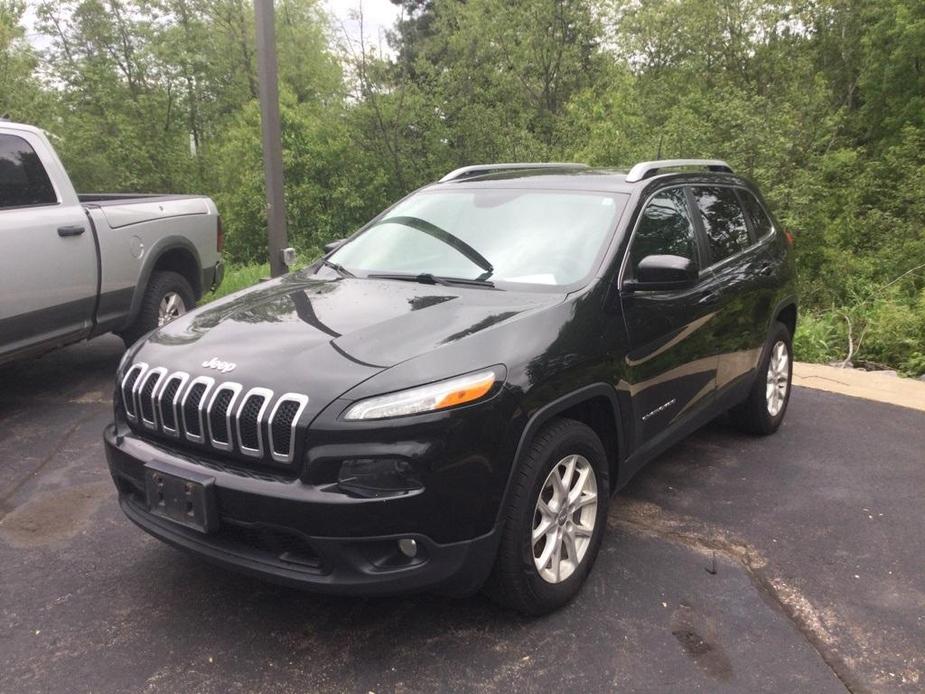 used 2015 Jeep Cherokee car, priced at $10,990
