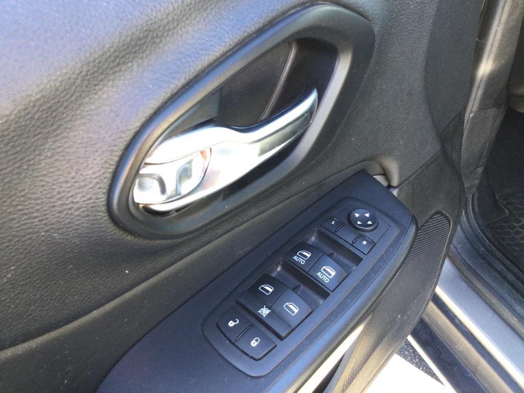 used 2021 Jeep Cherokee car, priced at $20,500