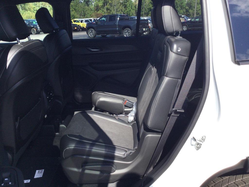 new 2025 Jeep Grand Cherokee L car, priced at $46,130