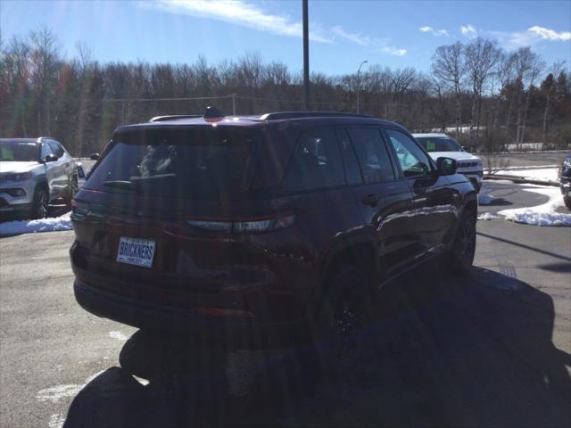 new 2025 Jeep Grand Cherokee car, priced at $44,025