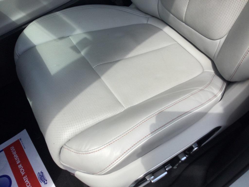 used 2022 Jeep Grand Cherokee car, priced at $37,500