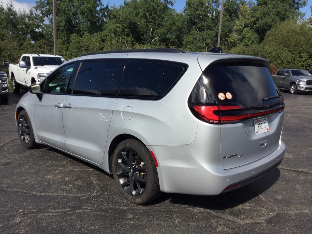 used 2024 Chrysler Pacifica car, priced at $31,990
