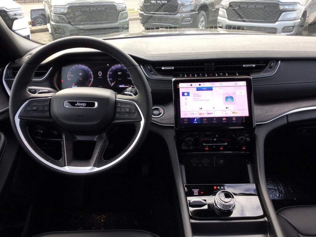 new 2025 Jeep Grand Cherokee L car, priced at $54,580