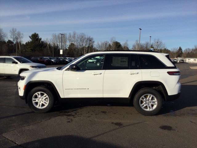 new 2025 Jeep Grand Cherokee car, priced at $40,125