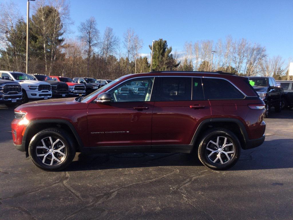 used 2023 Jeep Grand Cherokee car, priced at $33,500