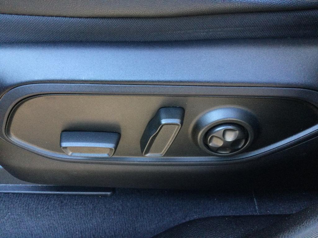 used 2023 Jeep Grand Cherokee car, priced at $33,500