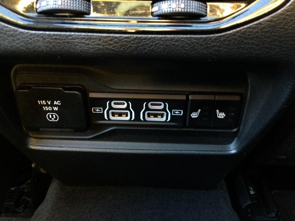 used 2023 Jeep Grand Cherokee car, priced at $33,500