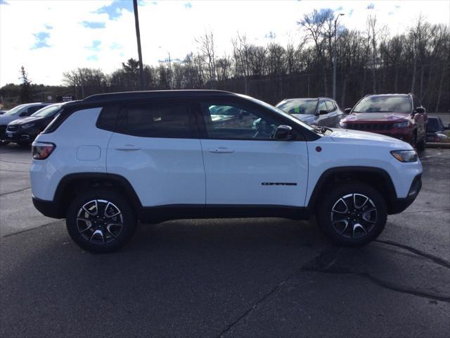 new 2025 Jeep Compass car, priced at $36,140