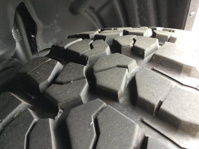 used 2023 Jeep Gladiator car, priced at $35,490