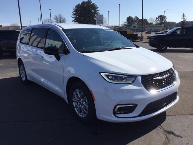 new 2025 Chrysler Pacifica car, priced at $41,145