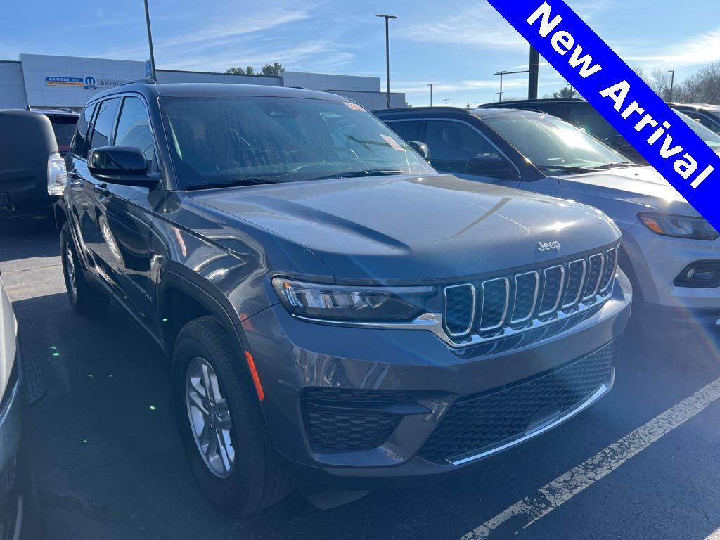 used 2024 Jeep Grand Cherokee car, priced at $29,790