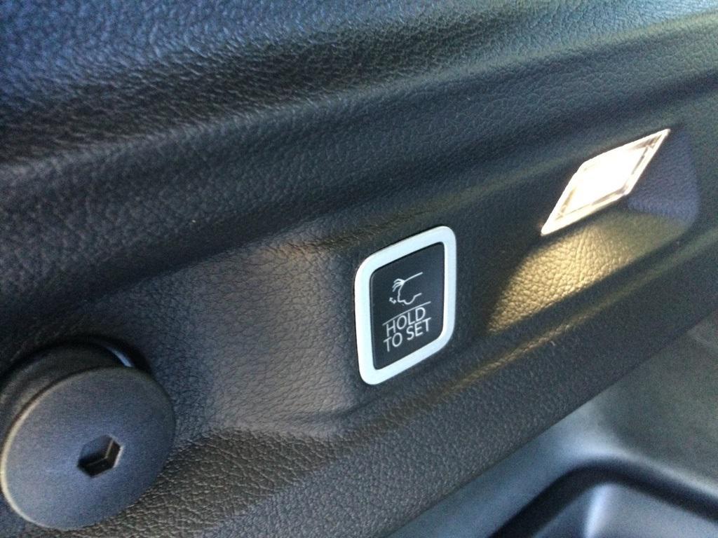 new 2025 Jeep Grand Cherokee L car, priced at $47,490