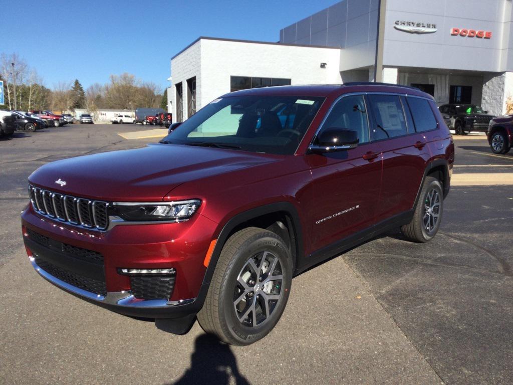 new 2025 Jeep Grand Cherokee L car, priced at $47,490