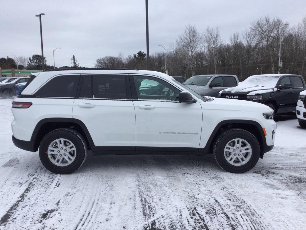 new 2025 Jeep Grand Cherokee car, priced at $41,070